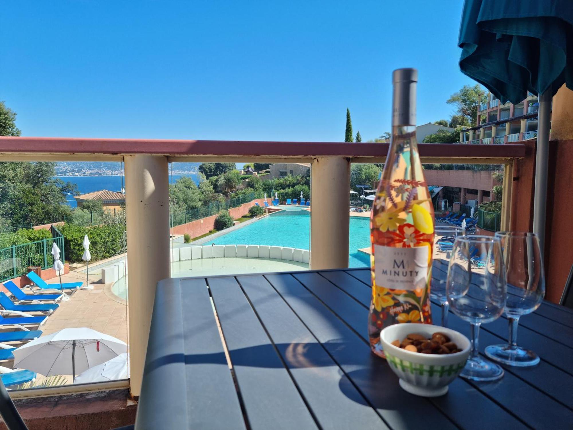 Magnifique Vue Mer Et Piscine - Les Cles De L Esterel Теуль-сюр-Мер Экстерьер фото